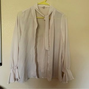 Blouse with Neck Tie in white